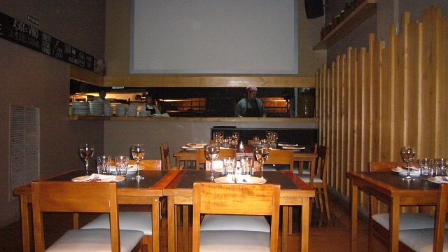2a-Minga-Dining-Room