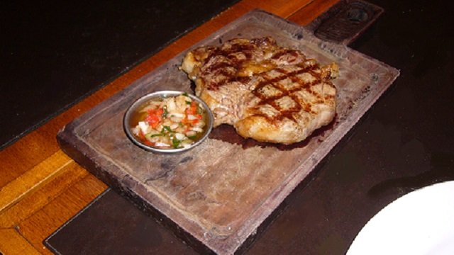 3-Minga-Steak-on-Platter