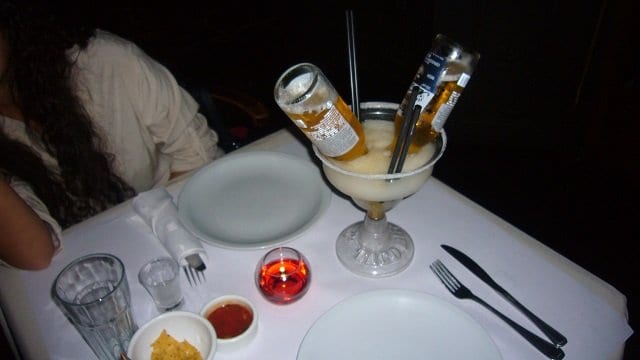 4-Taco-Box-Palermo-Hollywood-Cocktail-w-Beer