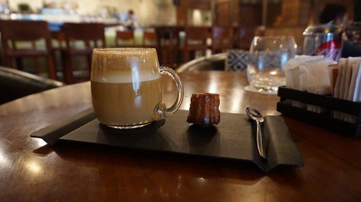 A Cappuccino at Pony Line