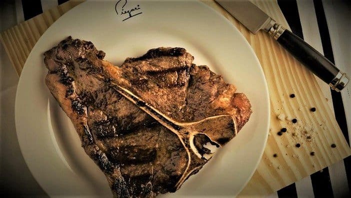 A-T-Bone-Steak-at-Piegari-Carnes