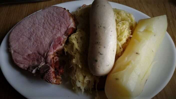 Food and Décor at Tante Marlene