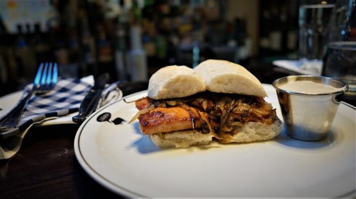 Food and Décor at Bar Liguria