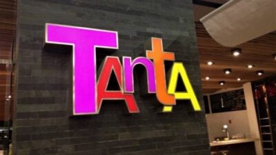 Food and Décor at Tanta