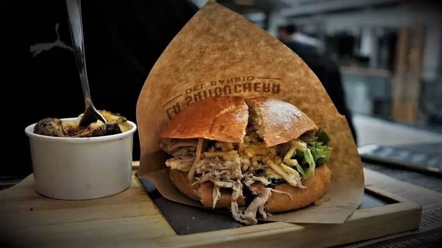 Sandwich Pollo Amistoso en La Sanguchera