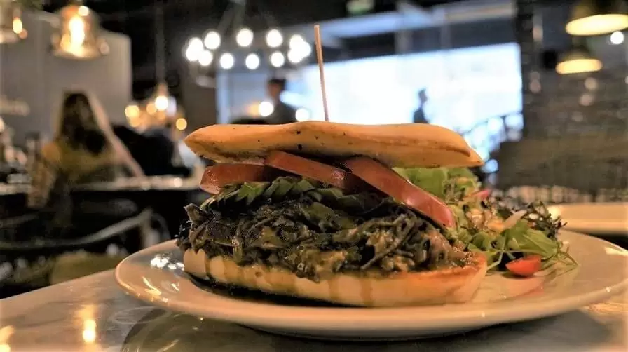 Sandwich de Plateada en Margó