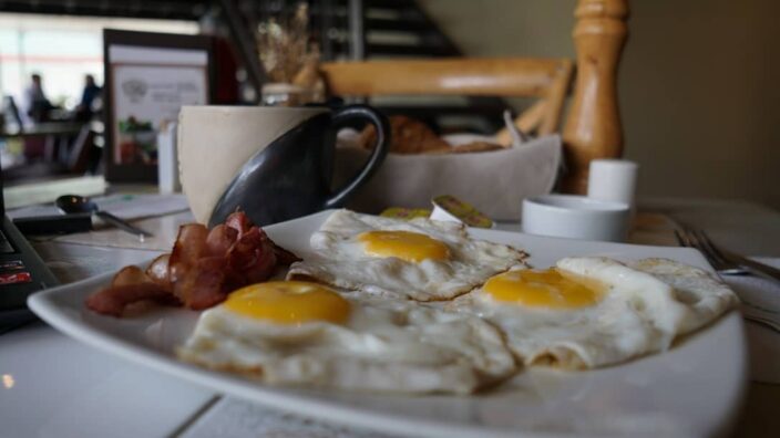 Food and Décor at Sofa Café