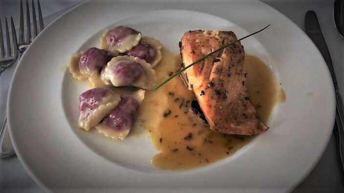 Food and Décor at La Trattoria di Mambrino