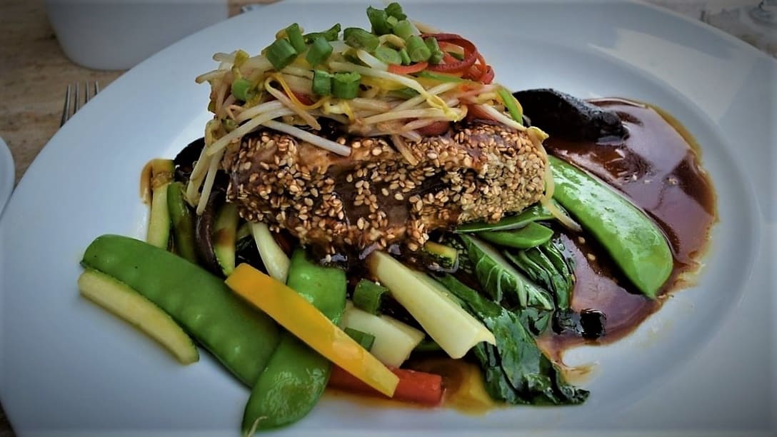 Oyster Sauce Tuna with Chinese Veggies at La Rosa by Alex Persia