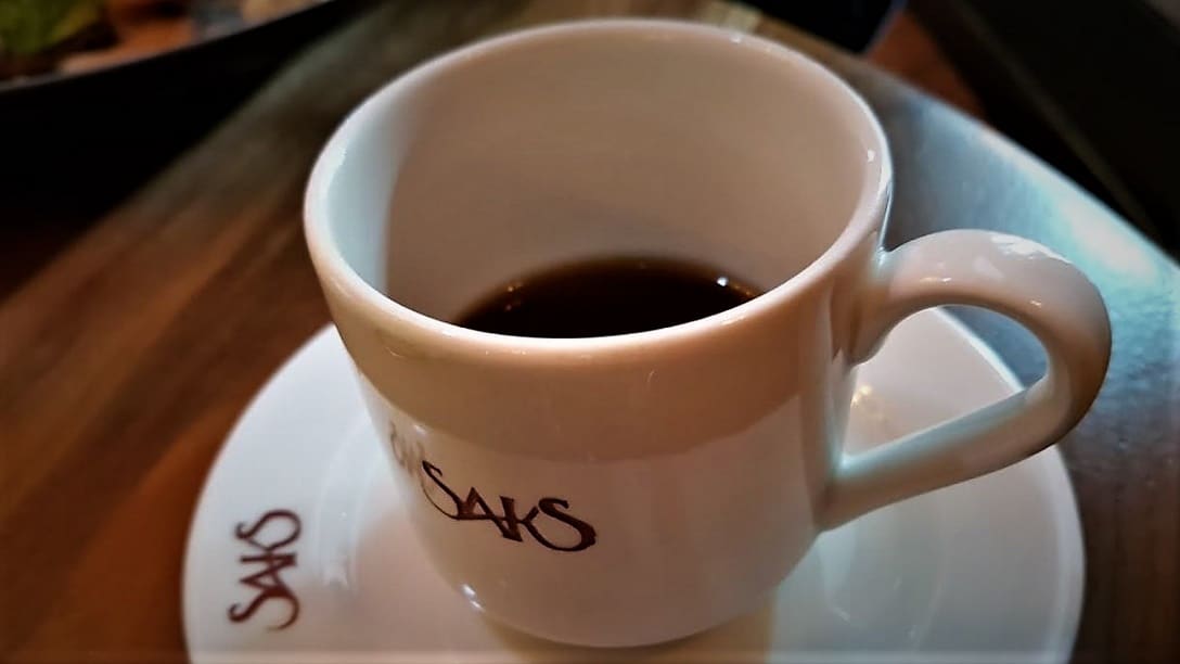 21 SAKSMX coffe cup by Elisa Jang