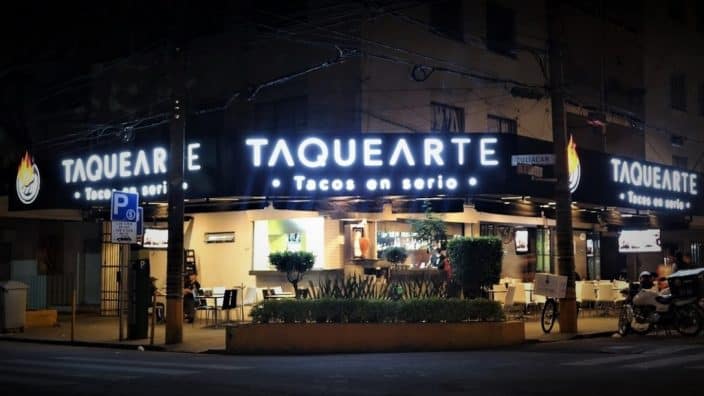 Food and Décor at Taquearte